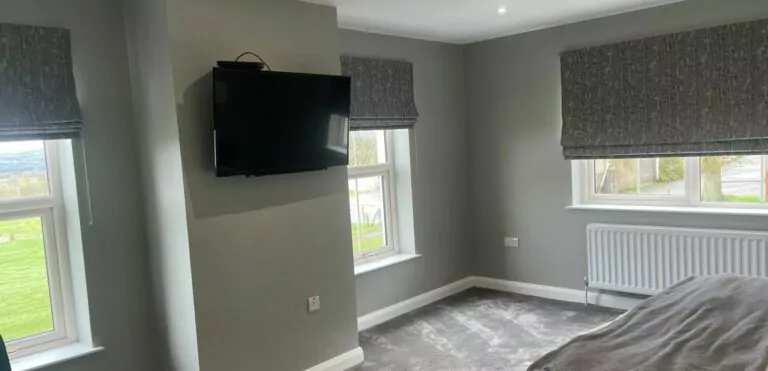 Roman Blinds or Roller Blinds: Style and Maximising Sunlight