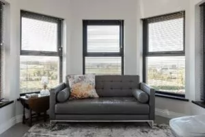4 Essential Tips for Cleaning Aluminium Venetian Blinds